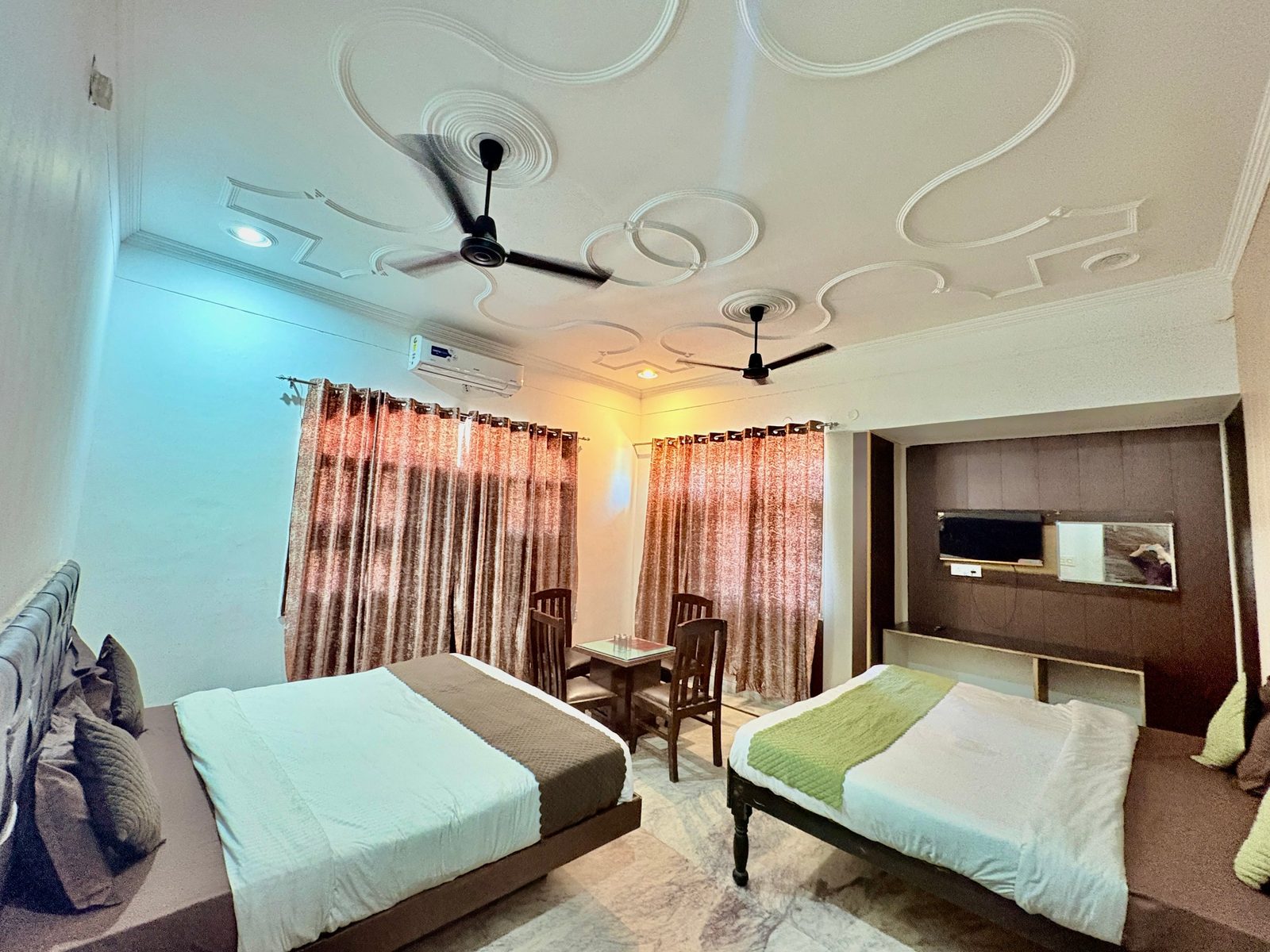 Hotel Shivanta
